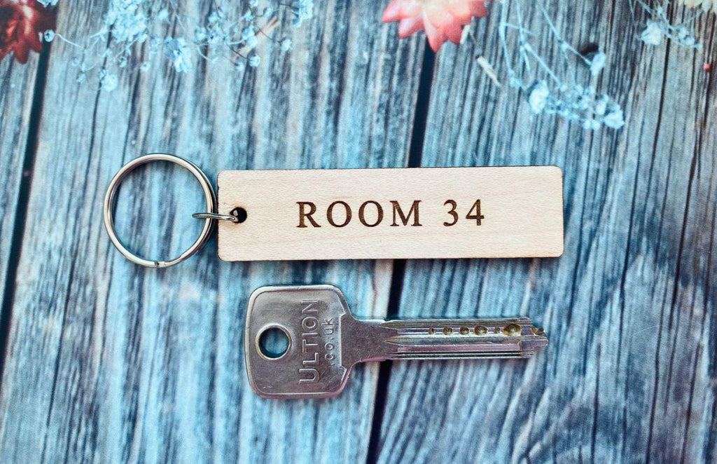 Personalised Keyring, Key Fob, Custom Hotel/Holiday Lets Keyrings, Shed, Car, Garage Key, KeyChain, Key Labs, Organisation