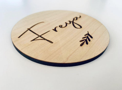 Baby Name Disc Announcement, Personalised Birth Announcement Disc Plaque, Engraved Baby Name Photo Prop, Wooden Birth Gift