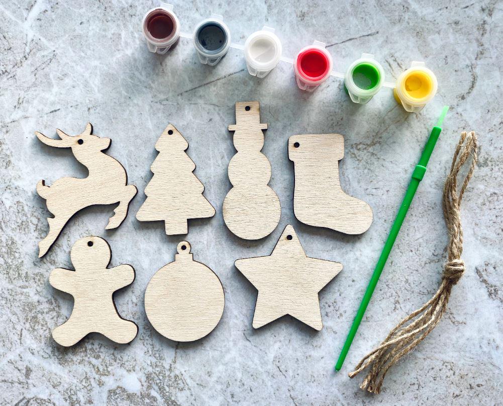 Christmas Bauble Decorating Painting set, Paint Your Own Baubles, Xmas Activities for Kids, Xmas Eve Box, Stocking Filler Gifts, Santa Claus