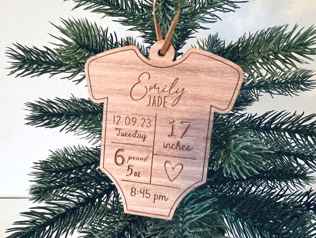 Personalised Babyâ€™s First Christmas Bauble, Tree Ornament, Engraved, Keepsake Xmas Bauble, Gift, Decoration, New baby present boy or girl.