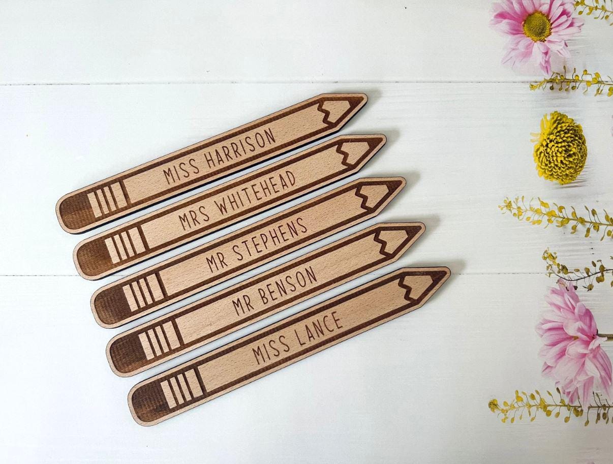 Personalised Teacher Bookmark Wooden Gift, Present for Key Worker, Primary School, Book Lover Reading Thank You End Of Year Term Nursery