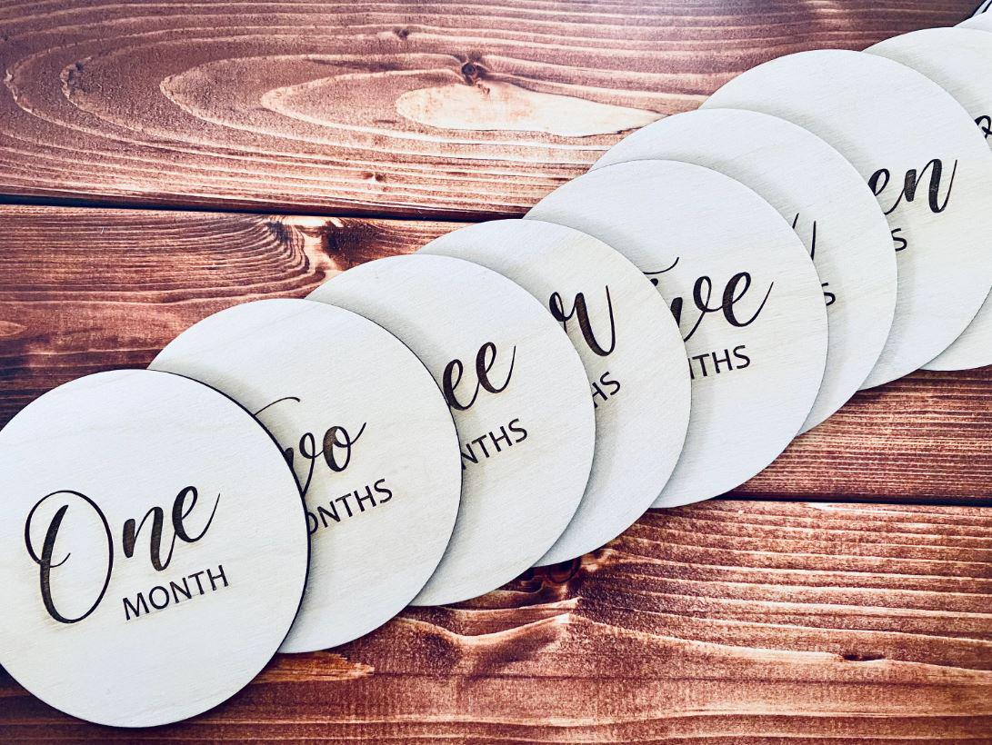 Wooden Monthly Milestone Discs For Baby Photos, Photo Prop, Baby Milestone Cards, Baby Shower Gift, New Baby Name Sign, New Baby present